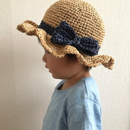 ベージュ フリル付き 麦わら帽子 楽天市場】フリル リボン（麦わら帽子｜レディース帽子）：帽子