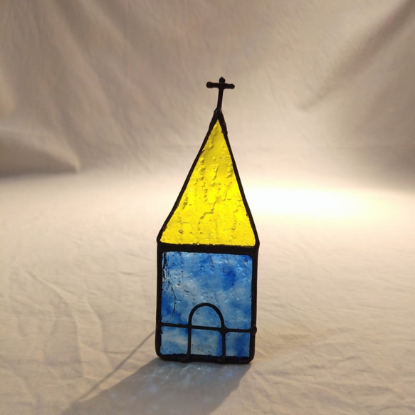 ステンドグラス　小さな教会　黄色い屋根　gm-019 1枚目の画像