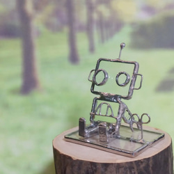 ガラスのロボット　マハロボット「ひと休み」　小さい方 gm-027 1枚目の画像