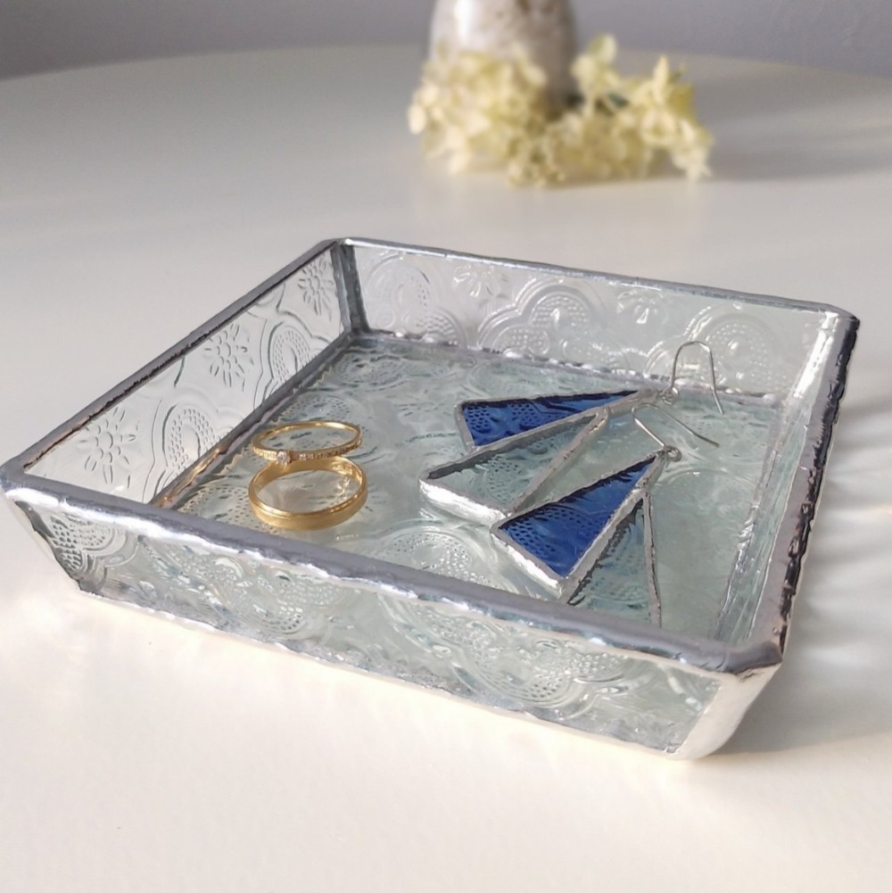 モーゼル　小物入れ　トレイ　新品 パープル　ガラス