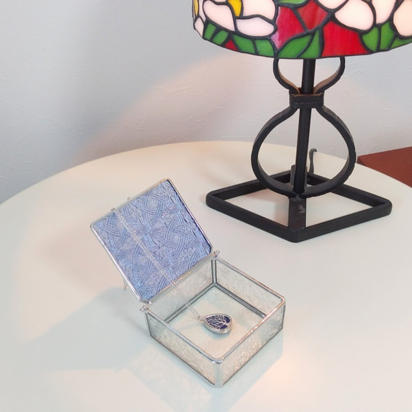 ステンドグラス 蓋つき小物入れ② アクセサリーボックス gm-080