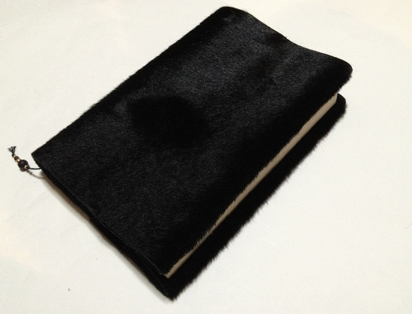 ブックジャケット　ハラコ　ブラック　文庫サイズ 1枚目の画像