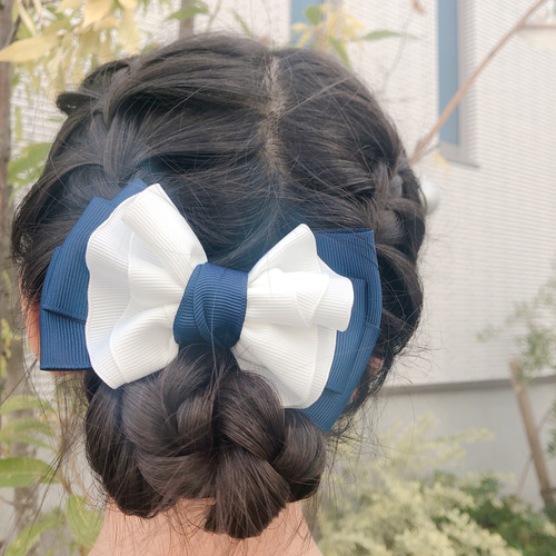 ネイビーXホワイトフリルリボンヘアゴム♡フォーマルにも〜卒業式  