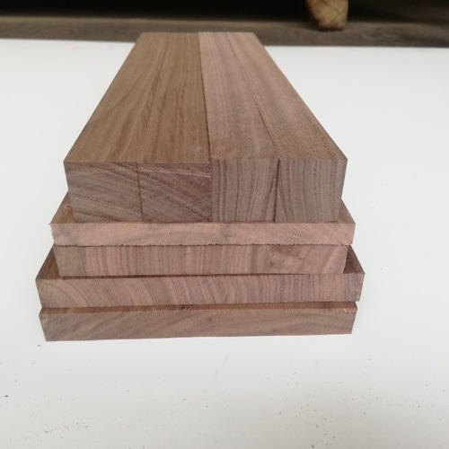 ウォールナット 赤身100％ 端材 詰め合わせ DIY 無垢材 角材 ② 木材