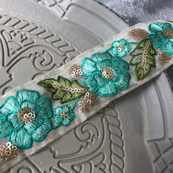 【1ヤード】4cm幅 インド 刺繍リボン トリム チロリアンテープ  ハンドメイド素材 花柄 オーガンジー グリーン 3枚目の画像