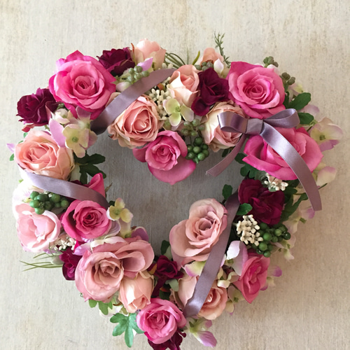 ハート♡のリース✨ リース hanaka 花佳 通販 11257674｜Creema(クリーマ)