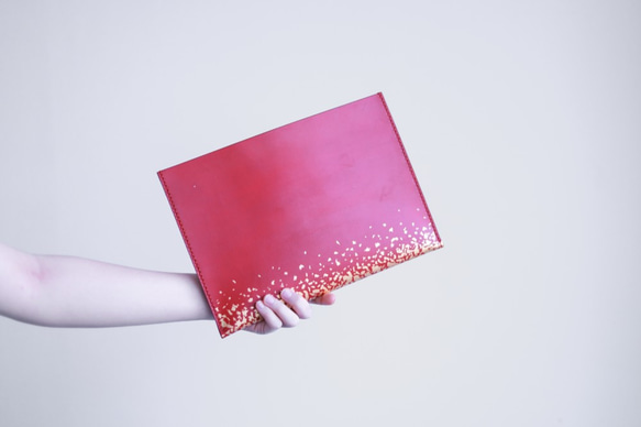 革と漆のiPadスリーブケース　 　霞～かすみ～ 1枚目の画像