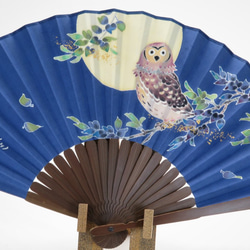 【ふくろう】扇子  伝統工芸品 ⋆結婚祝い⋆銀婚式⋆新築祝い⋆誕生日の贈り物⋆インテリアとして日本の四季を楽しんで。　 1枚目の画像
