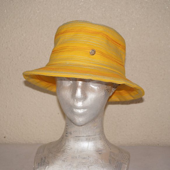 ぐるぐるステッチ帽子〜ハンドメイド、帆布、日常使い、小ぶり、ステッチ、ハット、帽子 3枚目の画像