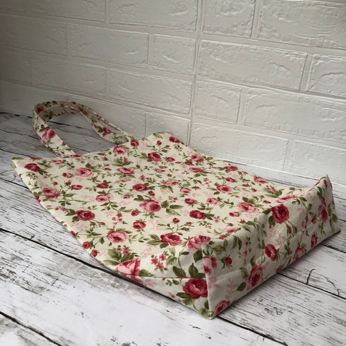 花柄（バラ）トートバッグ 縦型 裏地あり ポケットあり トートバッグ