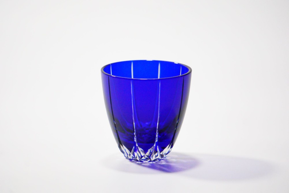 凛然切子　ぐいのみ　蕾-tubomi-