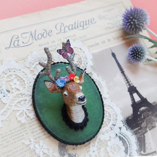 小さなアニマルヘッド「花かんむりの鹿ヘッド（ツノあり）」 立体