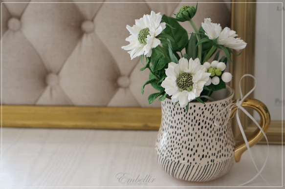 【母の日】贈り物に　スカビオサとグリーンリーフで爽やかクレイミニブーケ 1枚目の画像