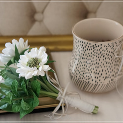 【母の日】贈り物に　スカビオサとグリーンリーフで爽やかクレイミニブーケ 4枚目の画像