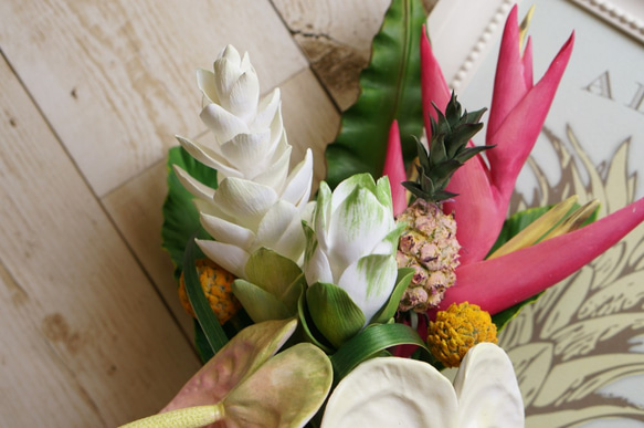 トロピカルフラワーのミニブーケ　ハワイのお花たち　粘土　クレイ 2枚目の画像