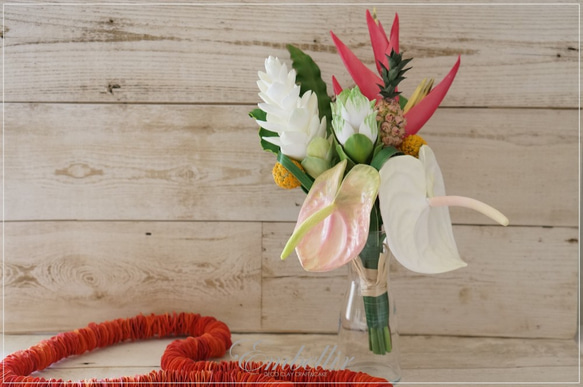 トロピカルフラワーのミニブーケ　ハワイのお花たち　粘土　クレイ 3枚目の画像