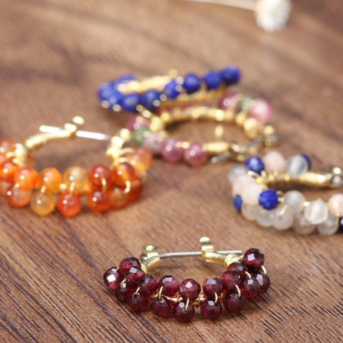 カラーチェンジガーネット・マルチカラーサファイア３連フープピアス/イヤリング カラーチェンジガーネット・マルチカラーサファイア3連フープ