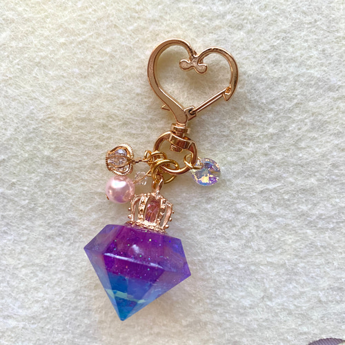 宝石レジンのキーホルダー キーホルダー うさナガ 通販 10599935