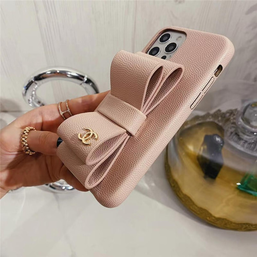 【本日迄】CHANEL ベージュレザー iPhoneケース ベージュ系 CHANEL(シャネル) iPhone・スマホケース(レディース