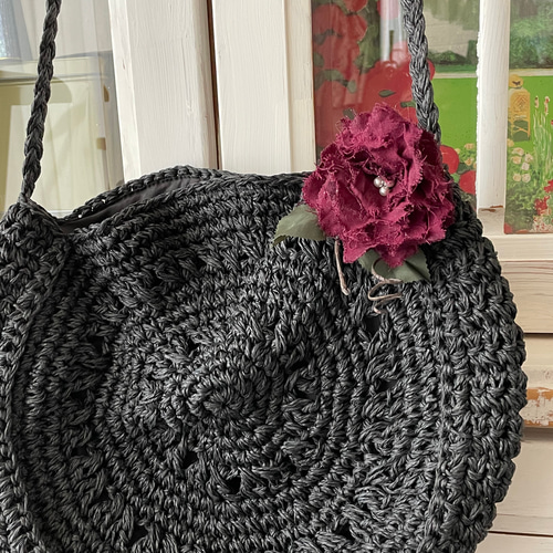 * vintage flower ❀ * シックな布花の コサージュ 再販】布花 かれんな野すみれのブーケコサージュ | iichi 日々の