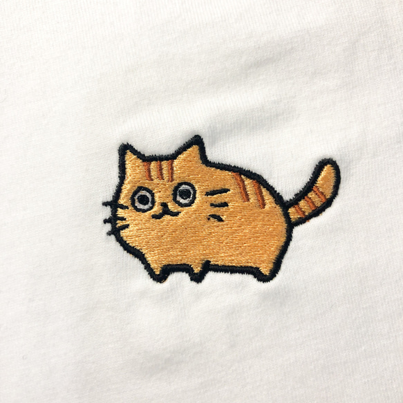 えらべる！おうちネコ刺繍【ブラック／刺繍】ekot Tシャツ <イラスト：タカ（笹川ラメ子）> 9枚目の画像