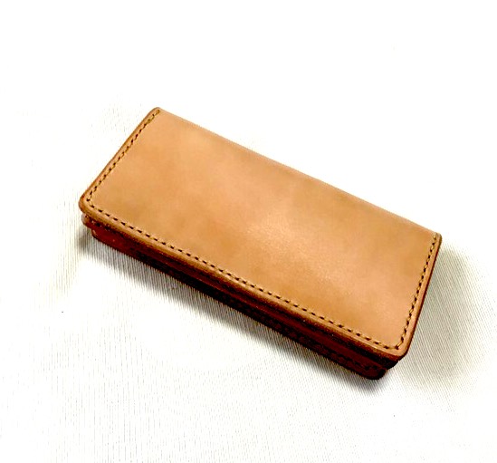 総手縫いのシンプルなロングウォレット