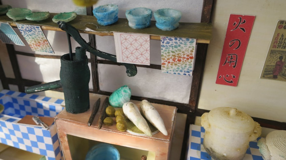 「昭和ロマン」　手押しポンプの台所　完成モデル　ジオラマ　ミニチュア　 2枚目の画像