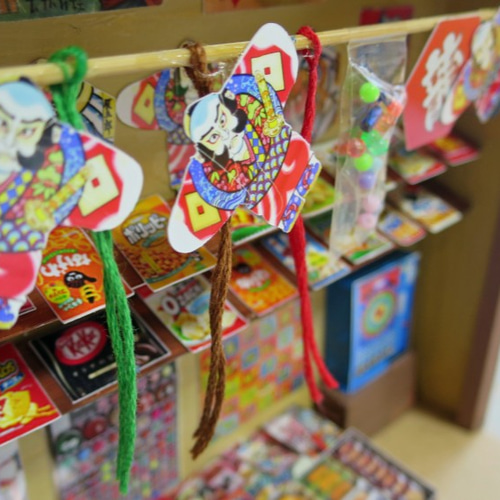駄菓子屋/ミニチュア/ジオラマ 電飾駄菓子屋」K 完成モデル ジオラマ ミニチュア スタンド