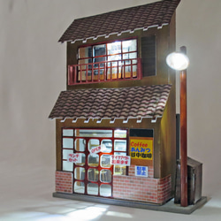 ジオラマ完成品 1/35 中東の街頭の一角 電飾付き