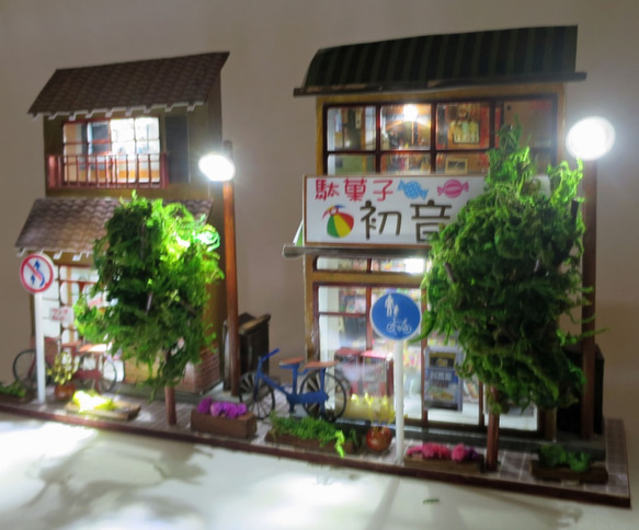「まちの灯」電飾模型　駄菓子屋　組立キット　ジオラマ　ミニチュア　プレゼント 9枚目の画像