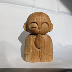 木彫りの小さな六地蔵 木彫りお地蔵さん6番 彫刻 樂月 通販 11348486｜Creema(クリーマ)