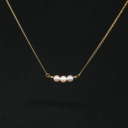 アコヤ真珠ベビーパール３粒ネックレス 2枚目の画像