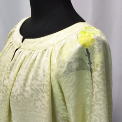 正絹  明るいアジサイが優しくゆれる　たっぷりスカートラインのロングワンピース　着物リメイク 7枚目の画像