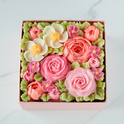 【Peach Pink】食べられるお花のボックスフラワーケーキ 4枚目の画像
