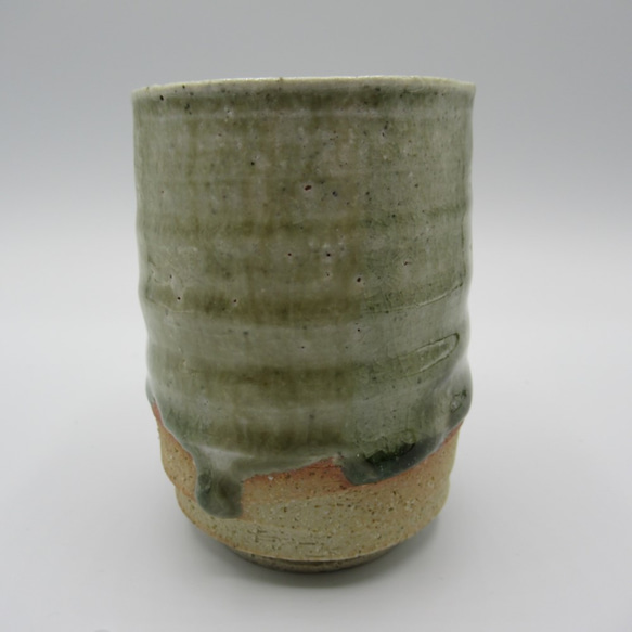 灰釉湯呑み（創作陶器）　 2枚目の画像
