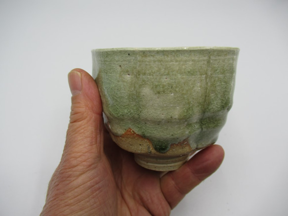灰釉湯呑み（たっぷりサイズ）創作陶器 6枚目の画像