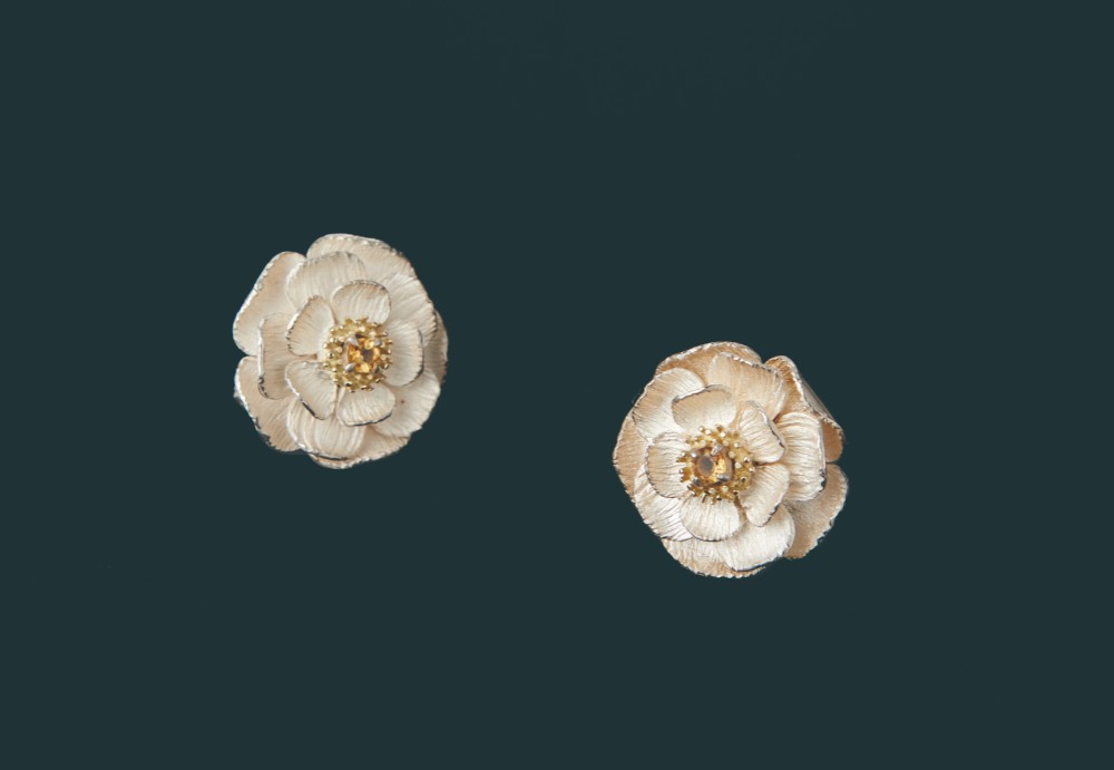 【【テレビドラマ】【牡丹と薔薇】の【牡丹のイアリング】】　【素材　ゴールド・ルビー】