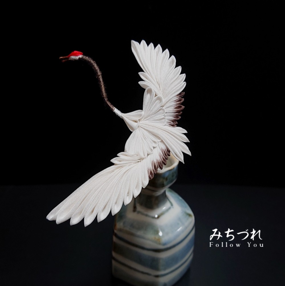 螺鈿細工アート「飛翔する鶴」 螺鈿細工 貝細工 鶴 縁起物