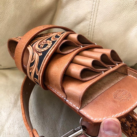 シザーケース レザーカービング カービングシザーケース 6丁刺し ^^ また