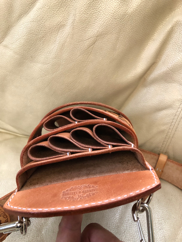 シザーケース レザーカービング カービングシザーケース 6丁刺し ^^ また