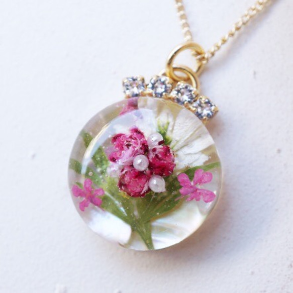 かすみ草の花束jewelryネックレス 1枚目の画像