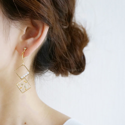 [2 件套♡] Kasumi 草 &amp; 金箔珍珠耳環/穿耳套 第6張的照片