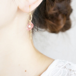[母親節]燕子和淡水珍珠♡繡球珍珠套裝耳環/耳環 第4張的照片