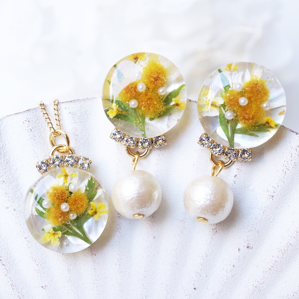 ミモザの花束アクセサリーセット 4,590円