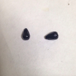 天然石ビーズ☆ブラックオニキス★ドロップ形（横穴貫通）2ヶセット S 3枚目の画像