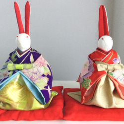 うさぎのお雛様(大) 2 座布団(赤)付き ちりめん ひな人形・雛飾り