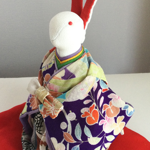 うさぎのお雛様(大) 3 座布団(赤)付き ちりめん ひな人形・雛飾り