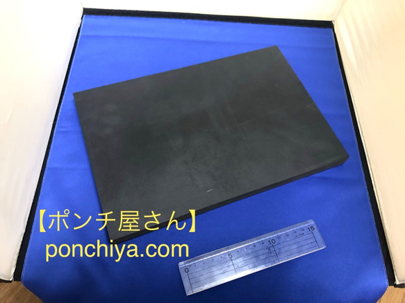 裁断板　３００×２００×２０　レザークラフト　抜き型　抜型　手打ポンチ　加工作業 1枚目の画像