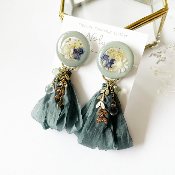2way＊ドライフラワーレジン×シフォンタッセルのピアス/イヤリング 