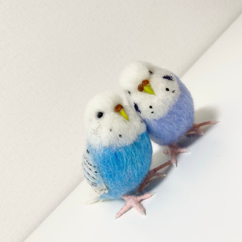 羊毛フェルト オーダーページ セキセイインコ　２羽 黄緑色のセキセイインコさん💚 可愛がってもらえてるかなー？ ご依頼